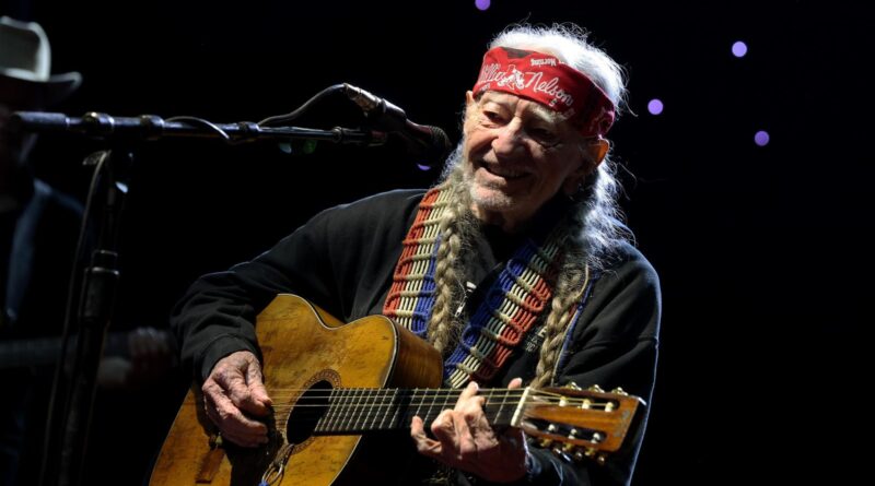 Harris and Trump's Biggest Deals: Willie Nelson Hosting 'Cannabis Community' Zoom For Harris